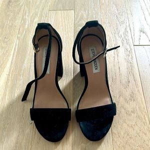 Steve madden black heels